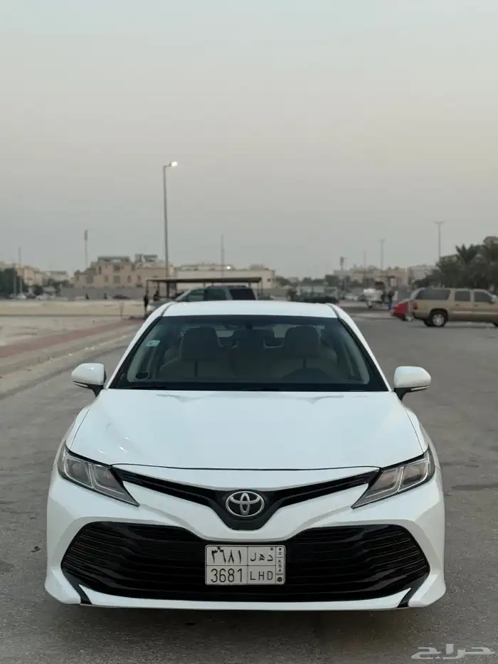 تويوتا كامري 2020 سعودي قمه بنضافه مالك واحد 7