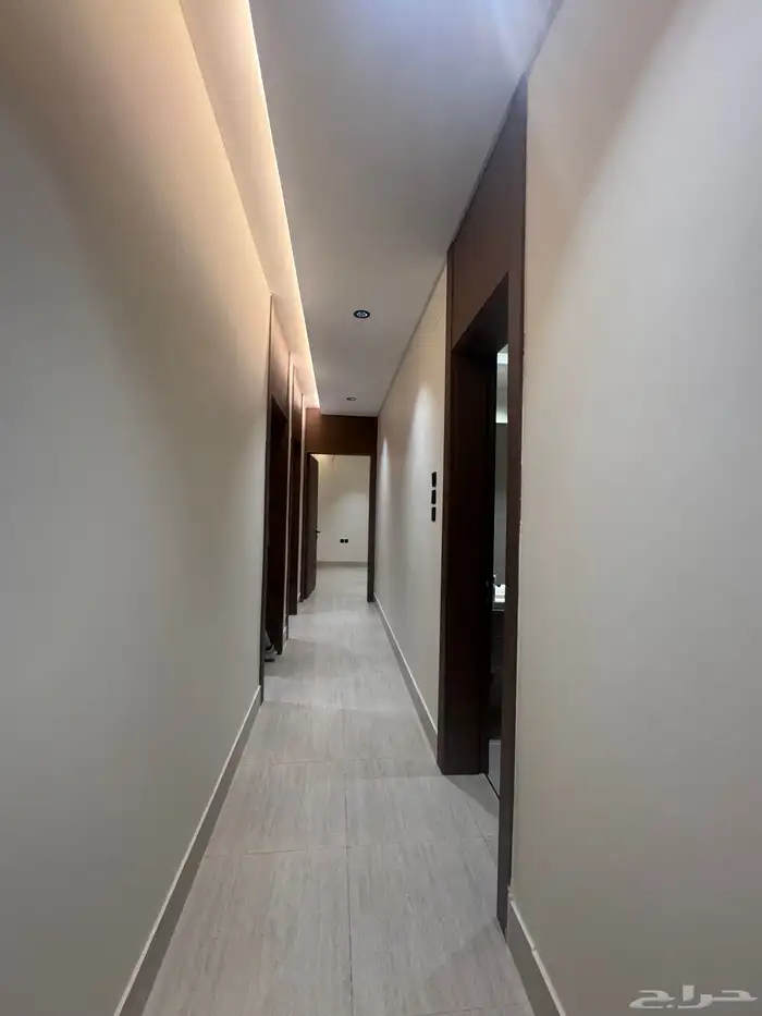 للبيع شقق ارضيه مداخل مستقله وعلوى بسطح من 450 الف ابها 12