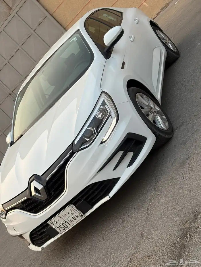 رينو ميجان 2022 6