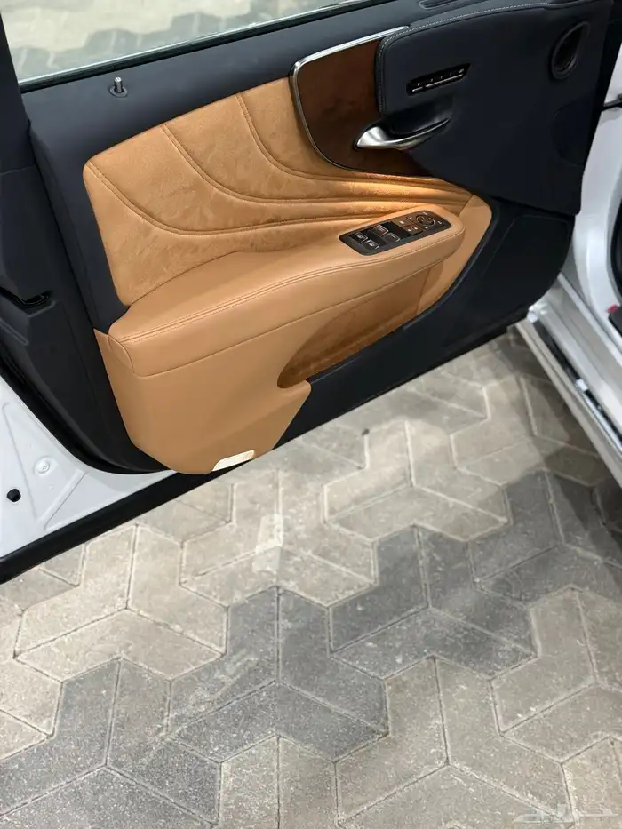 لكزس LS500 2024 Lexus عداد 10 الاف مالك واحد 16