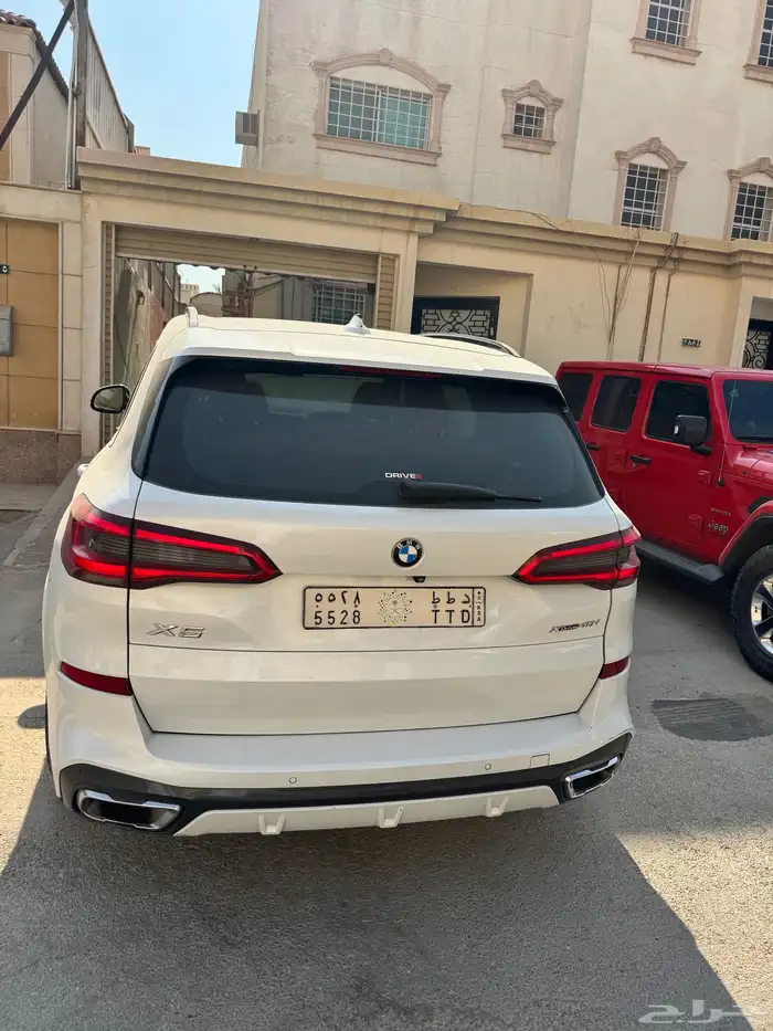 للبيع بي ام x5 5
