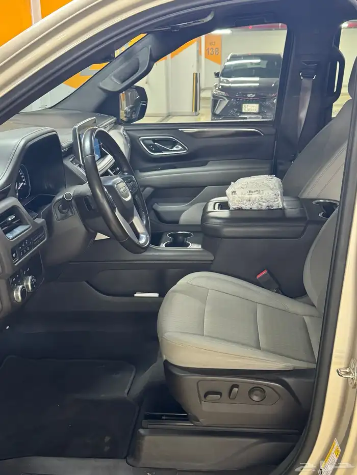 للبيع يوكن 2021 دبل ( نظيف جدا  ) 18