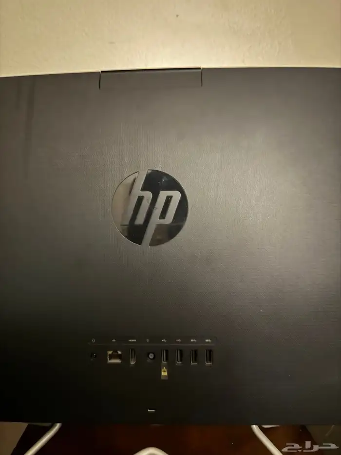 كمبيوتر مكتبي بشاشة لمس 1