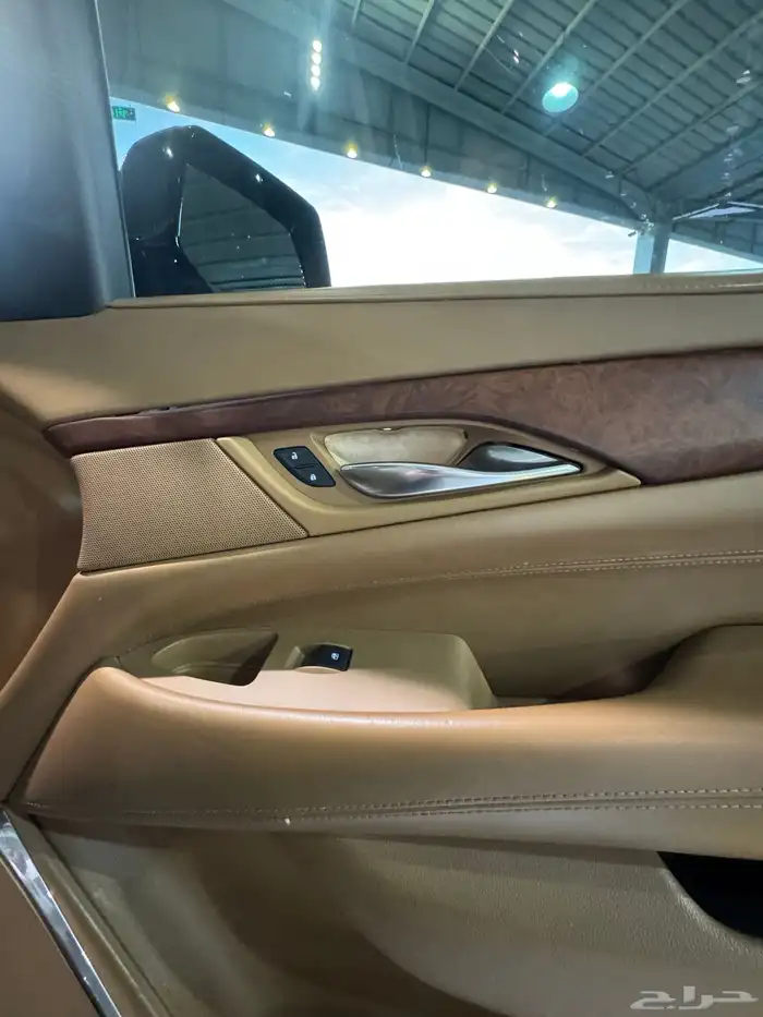 كاديلاك اسكاليد فل كامل طويل 13