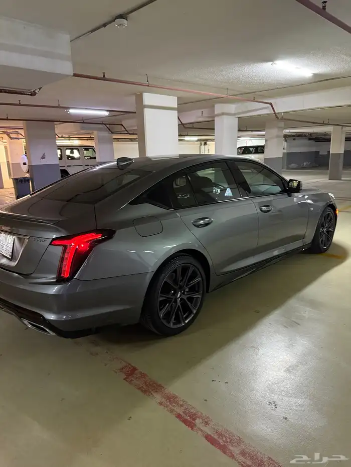 كاديلاك CT5 sport كالجديد ممشى قليل عالضمان 4