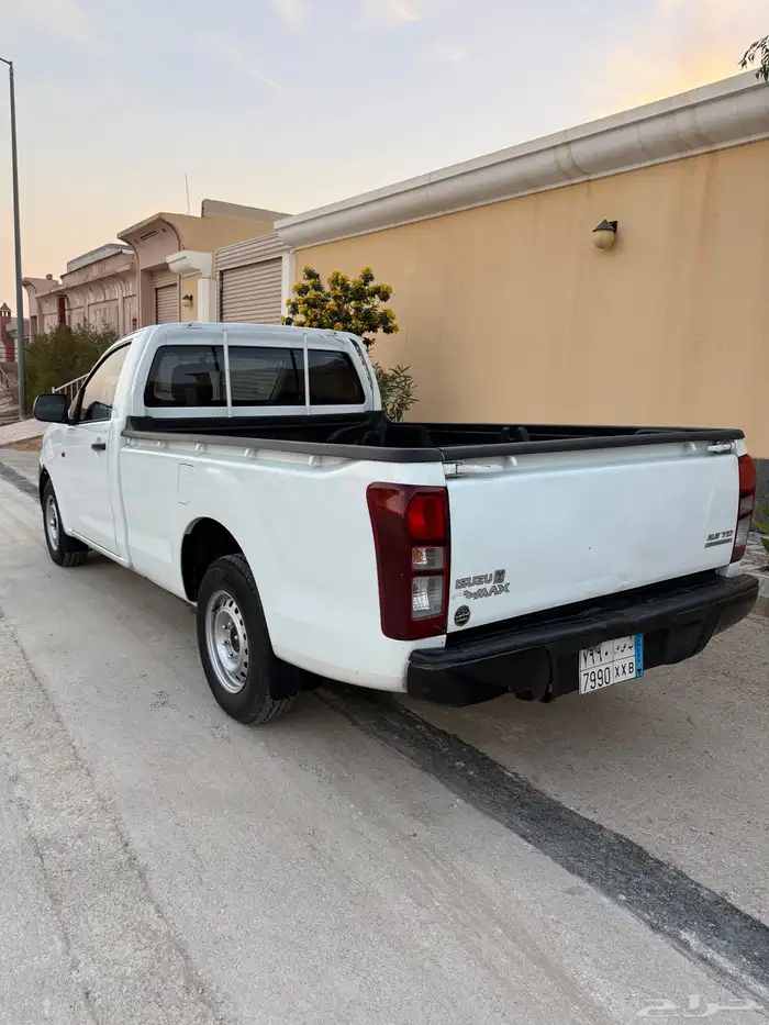 ايسوزو ديماكس 4