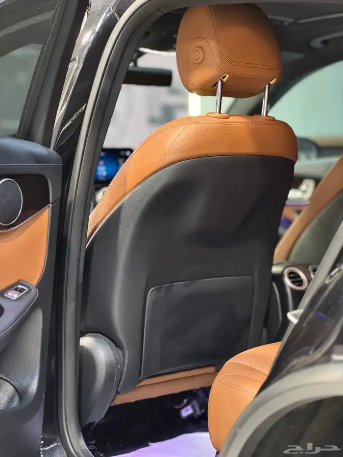 مرسيدس GLC200 موديل 2022 17