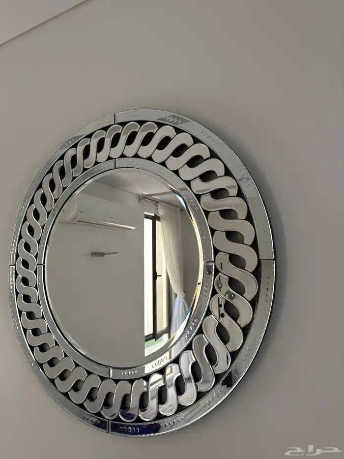 طاوله ومرايه 0