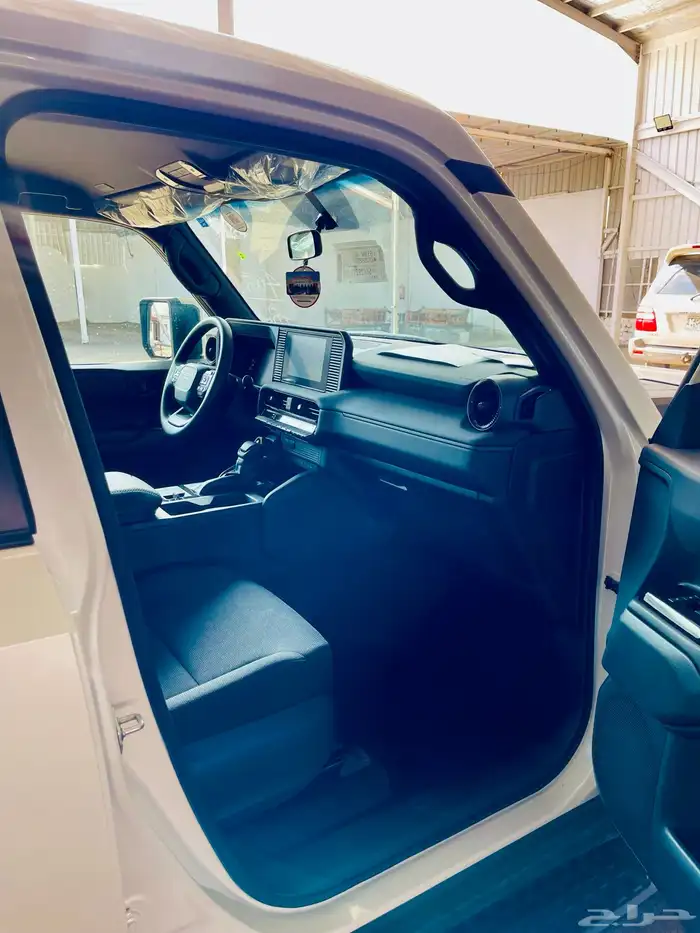 تويوتا - برادو دبل 2025 - بنزين 15