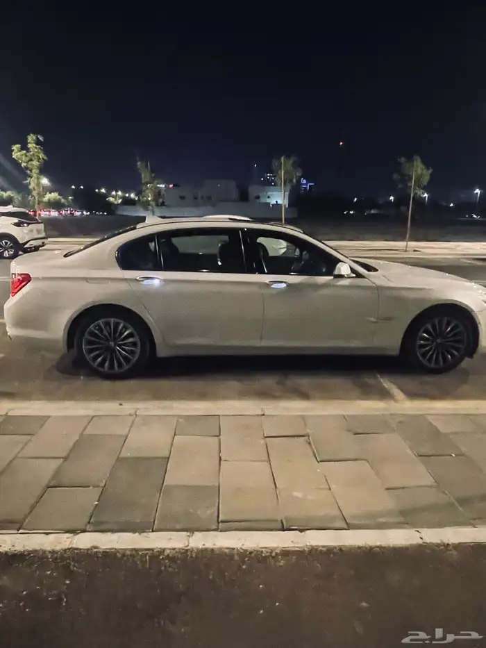 bmw 740i v6 ثاني مالك من الوكاله 14