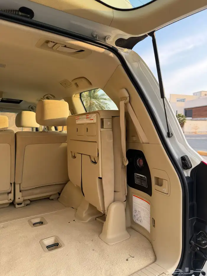 لاندكروزر 2017 رقم (( 3)) عدد الملاك ((2)) 44