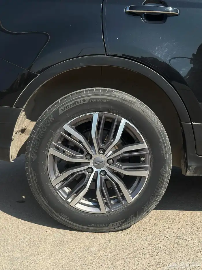 جيلي ازكارا 2021 اسود 9