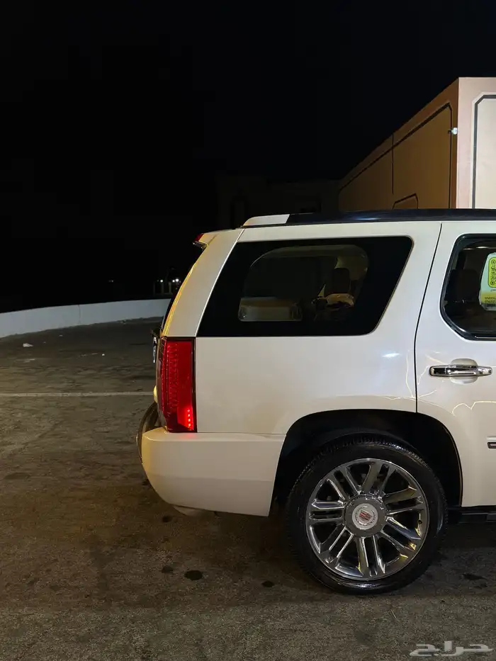 اسكاليد بلاتنيوم 7