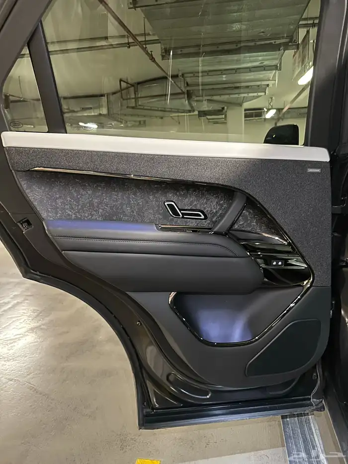 رنج روفر سبورت 2023 11