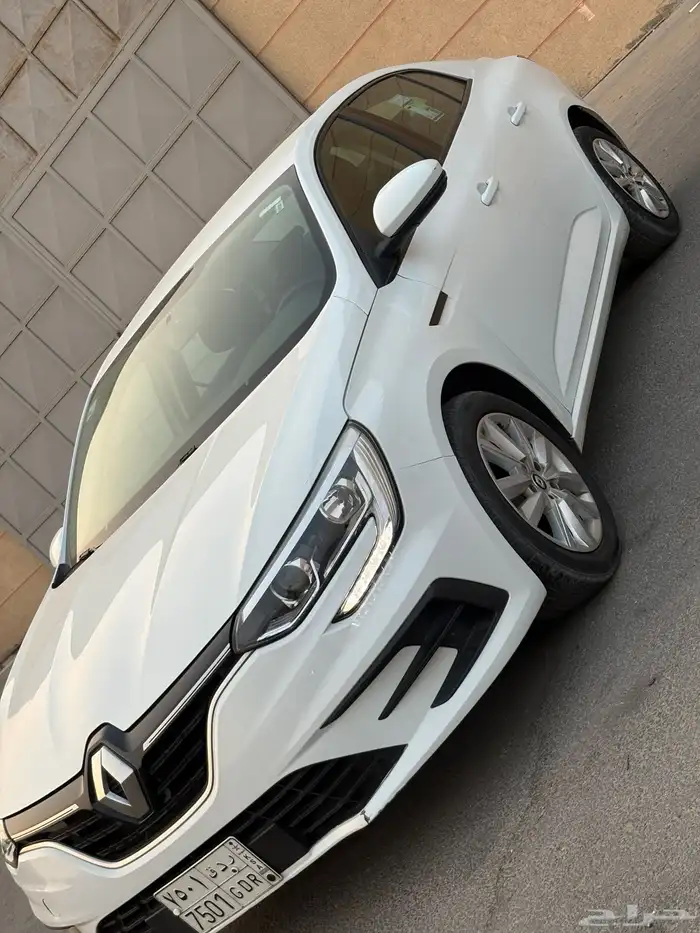 رينو ميجان 2022 3