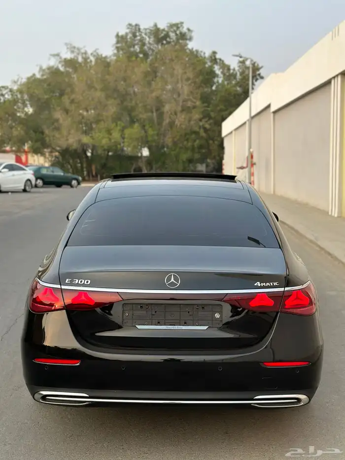 مرسيدس E300 2025 بدي وكاله 4