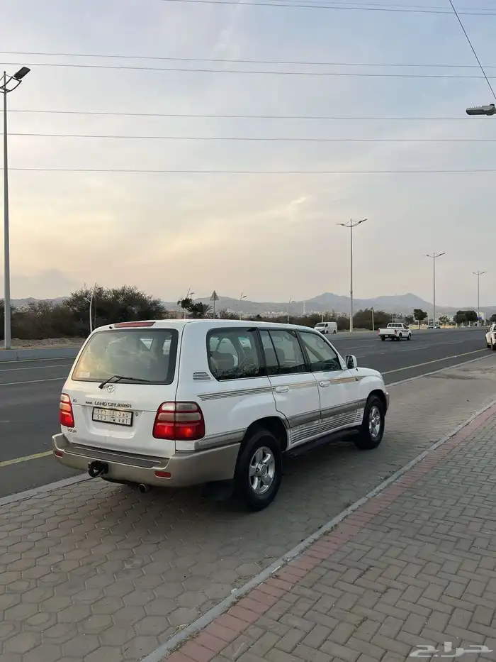 لاندكروزر 1999 2