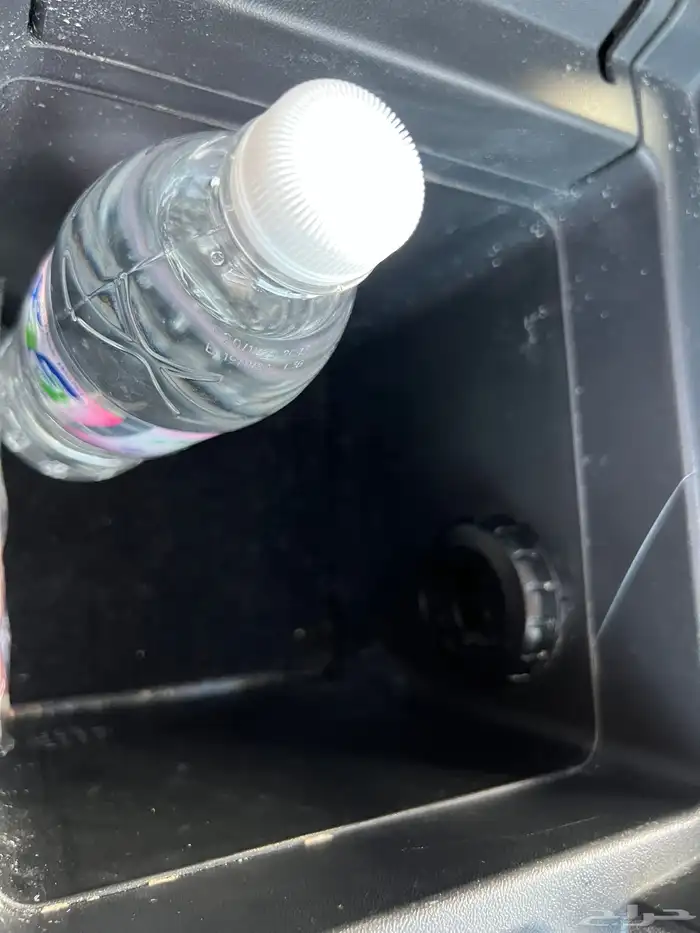 ميتسوبيشي باجيرو 2016 فل كامل بدي وكاله ممشى قليل نظيف جدا 40