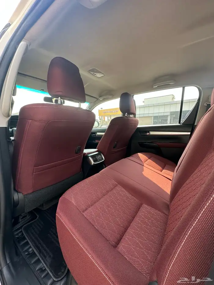 تويوتا هايلوكس سوبر جي ال اكس ديزل 2.4 موديل 2023 مستعمل 7