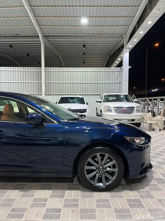 مازدا 6 موديل 2023 لون مميز 15