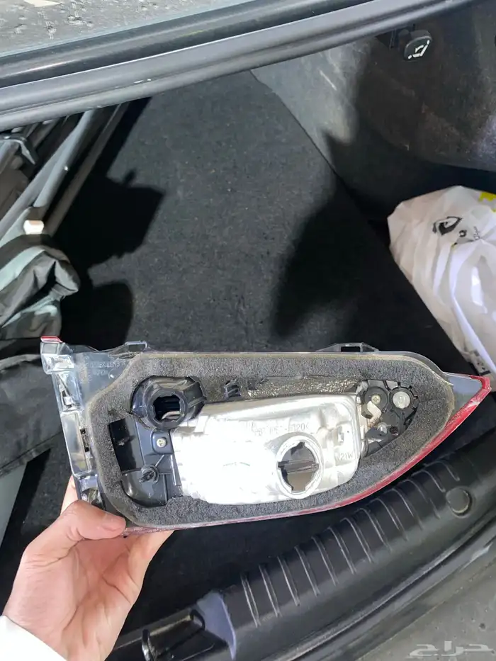 اسطب شنطة يسار ستاندر وكالة ( مازدا 6 2017 ) 1