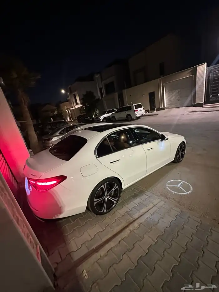 مرسيدس c300 2024 بحالة الوكالة 19