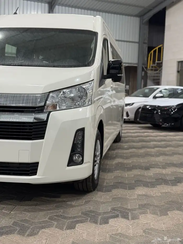 تويوتا هايس 2025 GL ( 13 ركاب - أوتوماتيك- ديزل - سقف عالي) 3