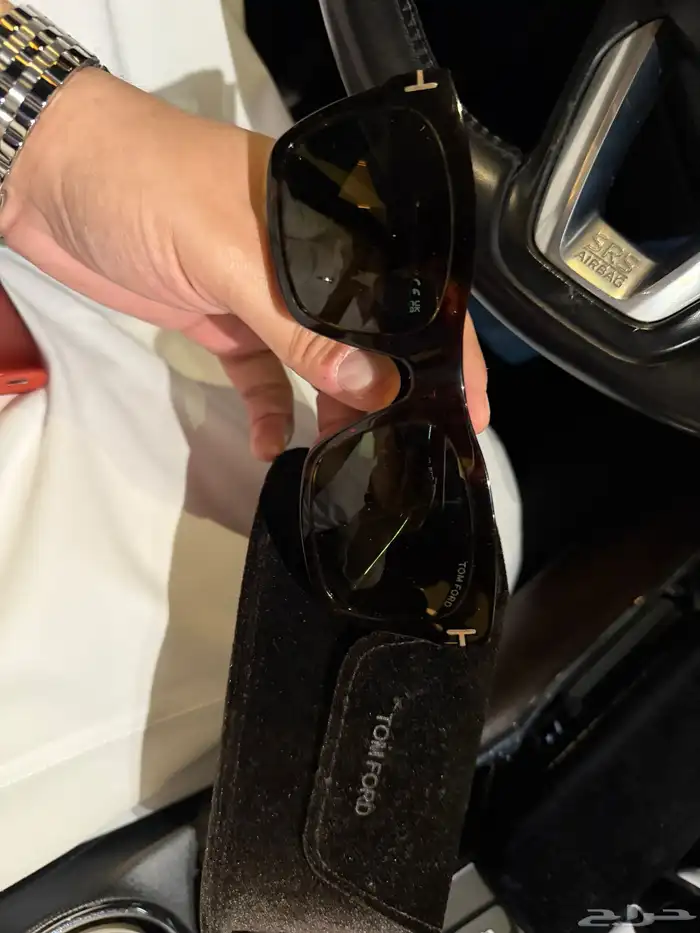 نظارة قوتشي وتوم فورد 1