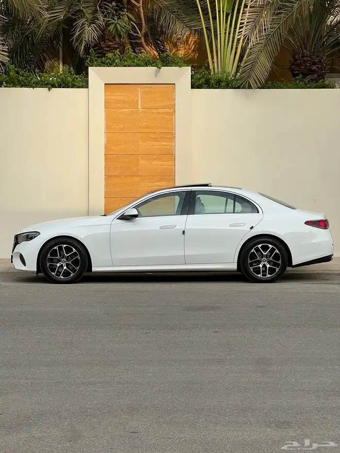 مرسيدس E 200 موديل 2025 عداد 7 آلاف كيلو ضمان الجفالي 7