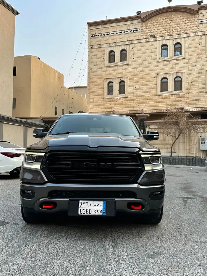 للبيع دوج رام 1500 2