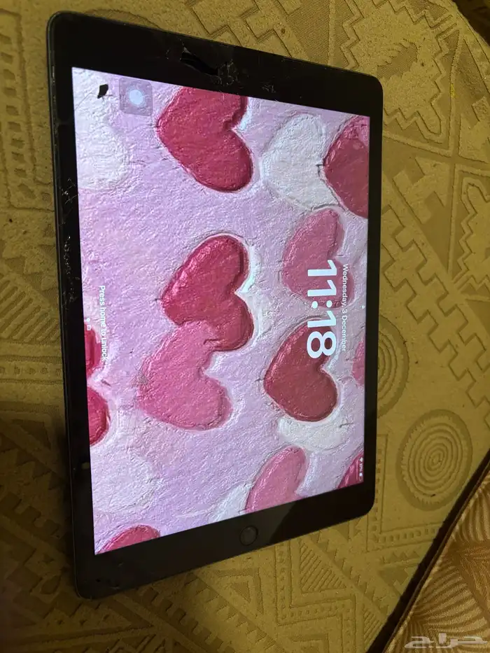 ايباد الجيل التاسع نظيف مشكلته بس شاشه علي سوم الجاد يتواصل 4