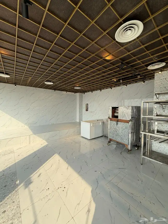 مطعم جديد لتقبيل 10