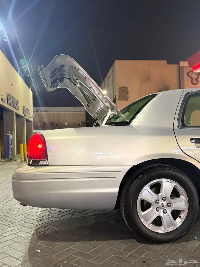 فورد فكتوريا 7