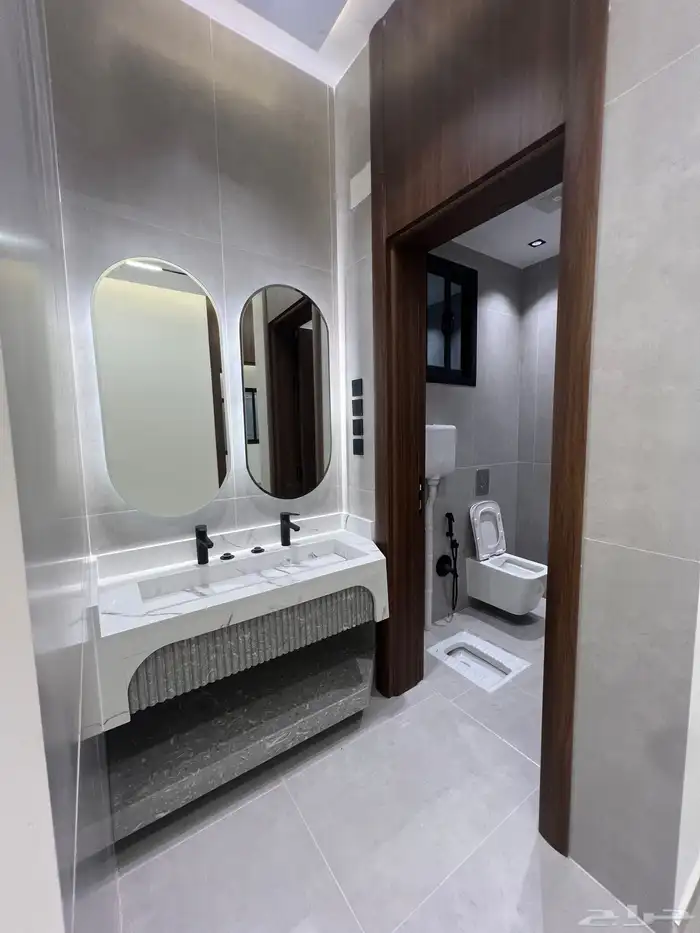 للتمليك شقق علوية فخمة vip بحي الراقي شرق خميس مشيط 12