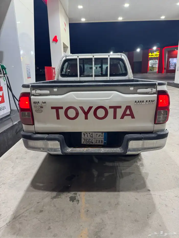 هايلكس 2023 ديزل دبل للبيع 2