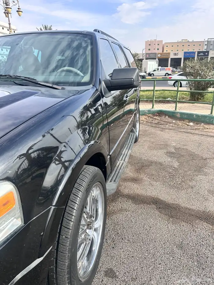 أكسبيديشن 2010 قصير ( دبل ) 3