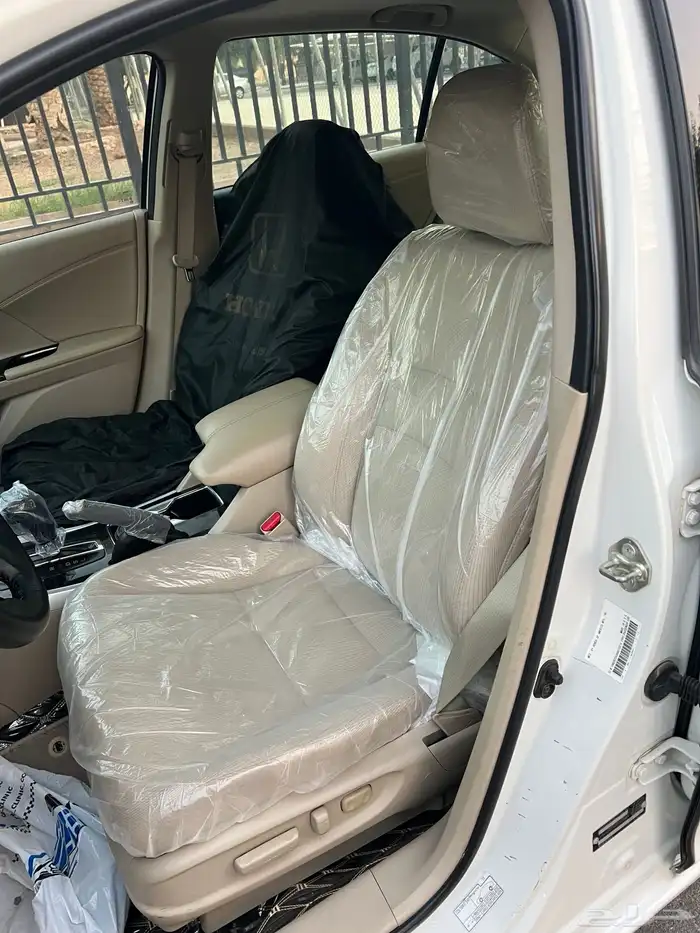 البيع هوندا اكورد (( 2017نظيف جدا )) 31