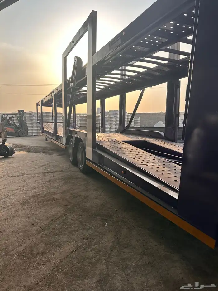 ناقله سيارات دورين بطول 20 م 11