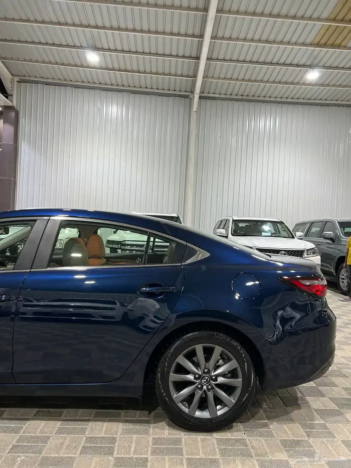 مازدا 6 موديل 2023 لون مميز 7