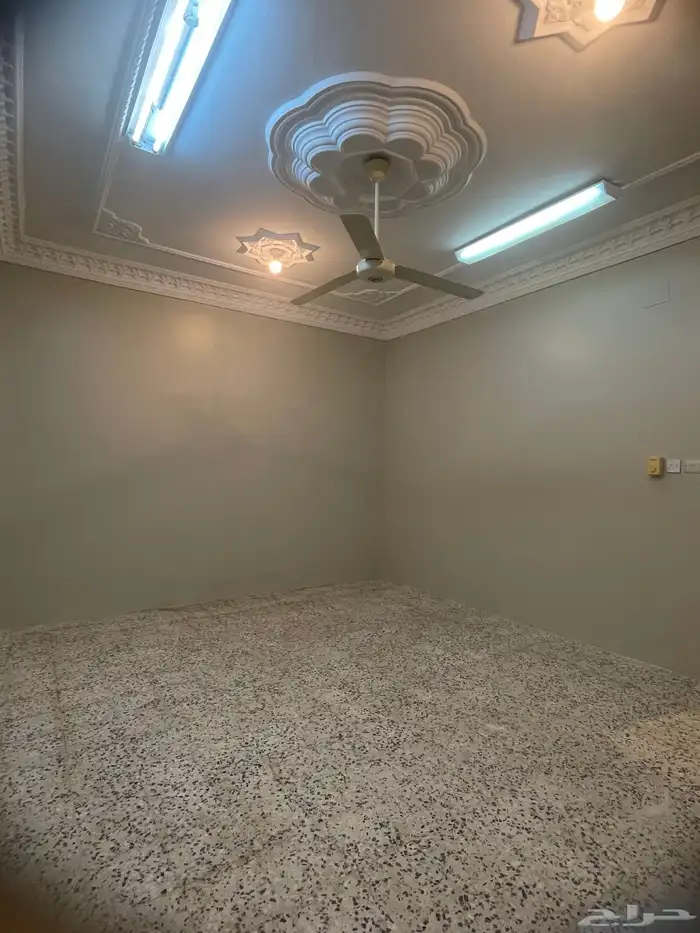 شقة 5 غرف مدخل مستقل - الليث 3