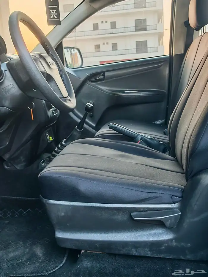 بكب ايسوزو و ميتسوبيشي غمارة وغمارتين ديزل 30