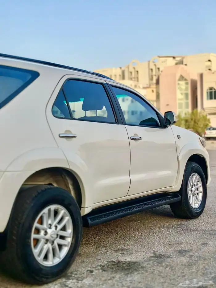 تايوتا فورشينار 2015 فل كامل ستين عام VX 18