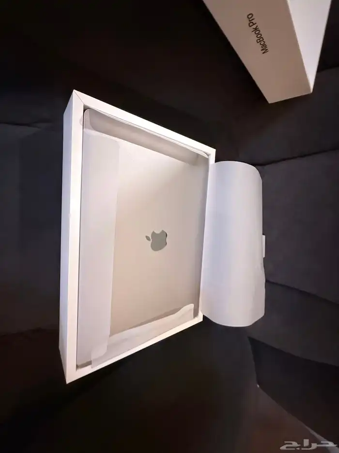 Apple MacBook Pro M2 4