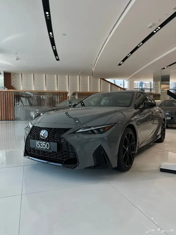 لكزس is350f بلاك ادشن 2025 14