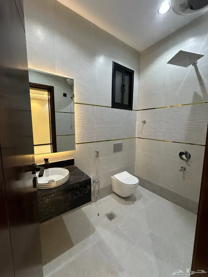 للبيع شقه ارضيه 6غرف بحوش ومدخل سياره بدره الموسي550الف 18