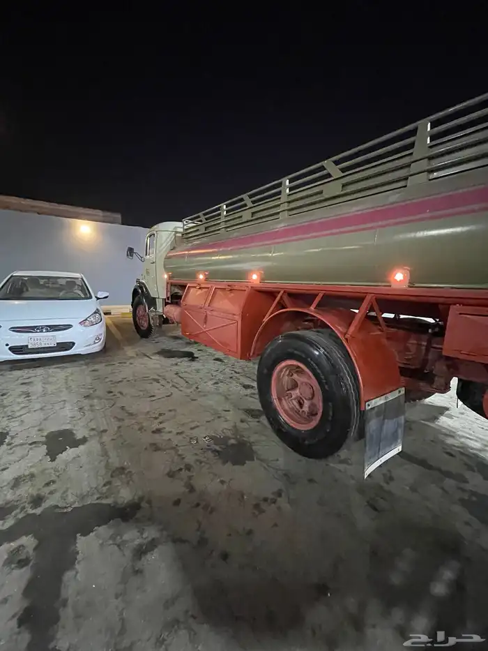 وايت مورسيدس حصنيه 4