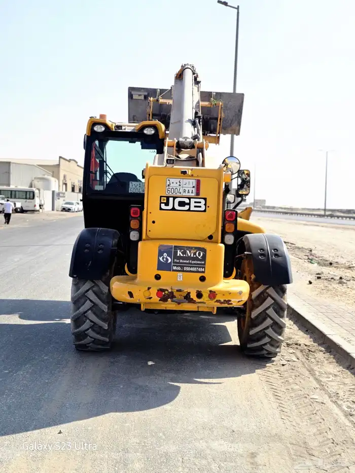 رافعه تلسكوبيه جي سي بي 1