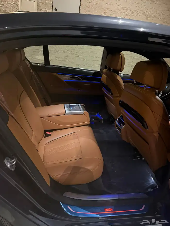 بي ام دبليو 740Li موديل 2020 16