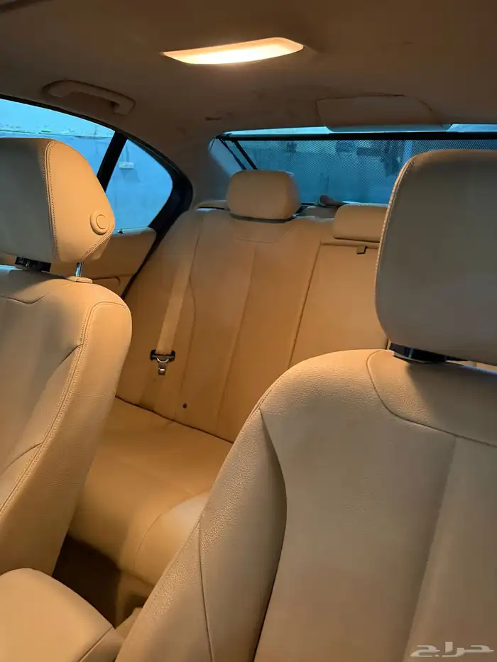 بي ام 320i موديل 2012 السياره مشاء الله امورها تمام 8