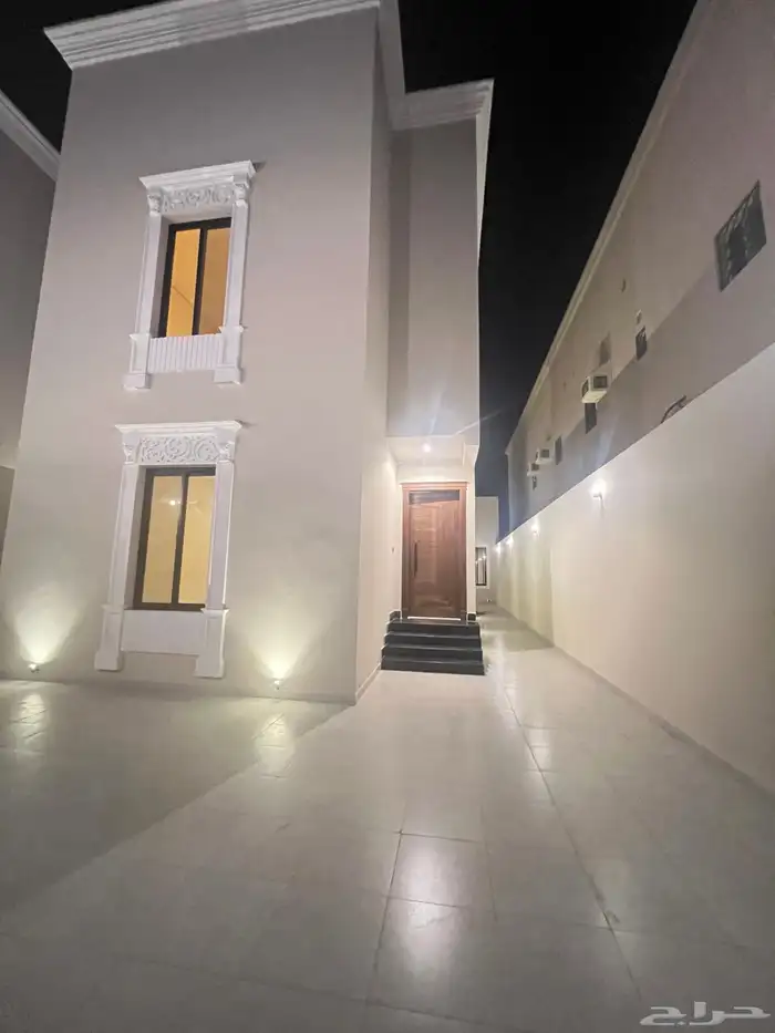 فله للبيع حي الرياض 32